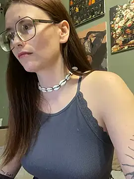 Sabrina shells online show from 03/14/25, 04:40