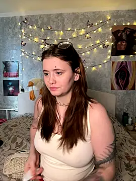 Sabrina shells online show from 12/21/25, 09:27