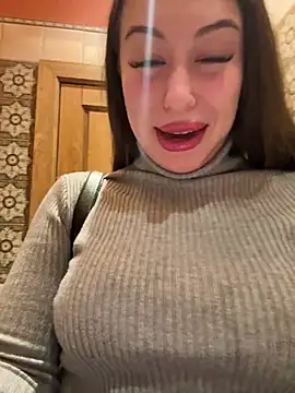 Snapshot of AndreaMood chatting on 01/12/25, 10:34 AndreaMood online show from 01/12/25, 10:34