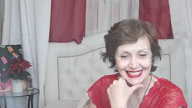 Snapshot of SilviaHart chatting on 10/10/25, 12:59 SilviaHart online show from 10/10/25, 12:59