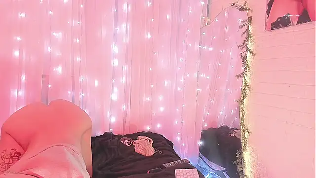 NattSumi online show from 02/18/25, 09:43