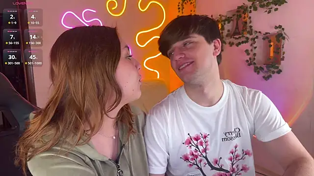 RobertAndLinela online show from 10/11/25, 08:02