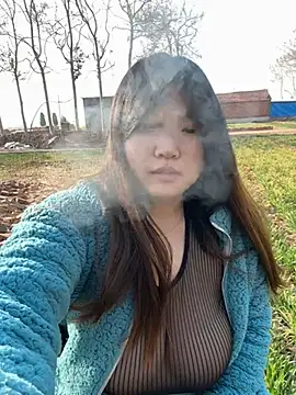 Snapshot of Happyou2 chatting on 03/05/25, 12:59 Happyou2 online show from 03/05/25, 12:59