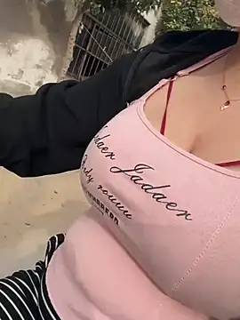 Snapshot of Happyou2 chatting on 03/12/25, 07:46 Happyou2 online show from 03/12/25, 07:46