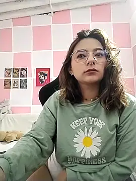 Snapshot of Paulina_mosh chatting on 03/04/25, 02:53 Paulina mosh online show from 03/04/25, 02:53