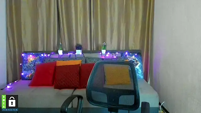 Arianasweety23 online show from 01/17/25, 06:26