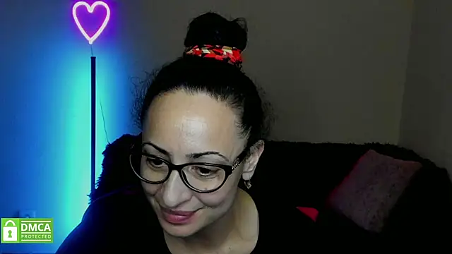 Arianasweety23 online show from 02/07/25, 09:26