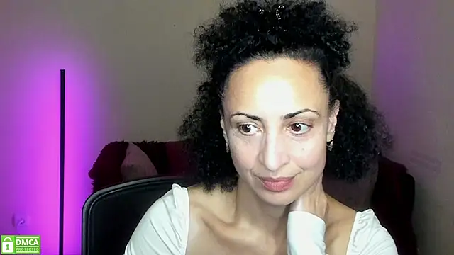 Arianasweety23 online show from 09/09/25, 05:23