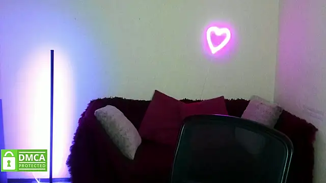 Arianasweety23 online show from 10/25/25, 11:29