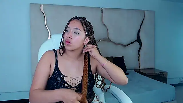 IsabellRodriguez18 online show from 01/31/25, 11:03