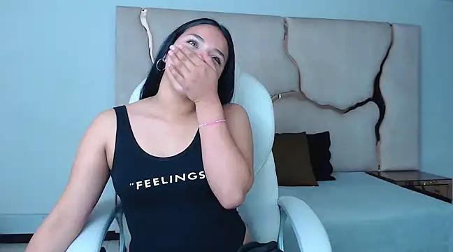 IsabellRodriguez18 online show from 02/12/25, 03:29