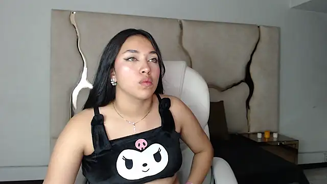 IsabellRodriguez18 online show from 02/23/25, 04:39
