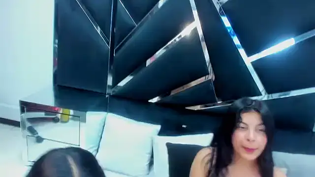 IsabellRodriguez18 online show from 03/20/25, 04:07