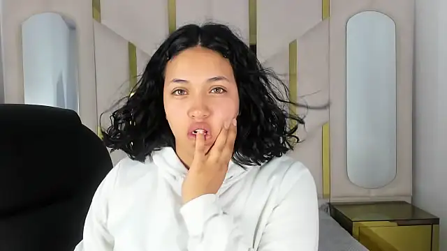 IsabellRodriguez18 online show from 09/13/25, 03:17