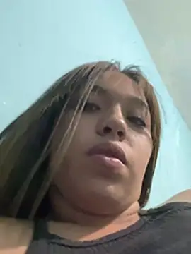 Snapshot of IsabellRodriguez18 chatting on 01/18/26, 03:10 IsabellRodriguez18 online show from 01/18/26, 03:10