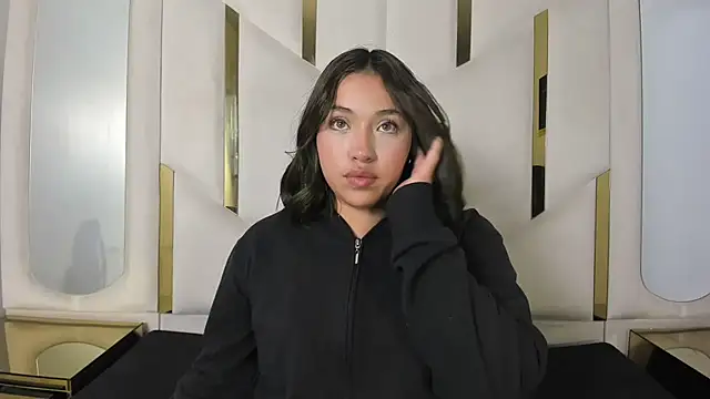 Snapshot of IsabellRodriguez18 chatting on 02/20/26, 03:03 IsabellRodriguez18 online show from 02/20/26, 03:03