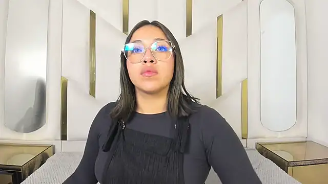 Snapshot of IsabellRodriguez18 chatting on 02/22/26, 03:07 IsabellRodriguez18 online show from 02/22/26, 03:07