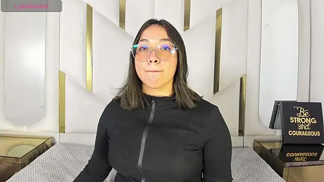 Snapshot of IsabellRodriguez18 chatting on 03/05/26, 03:35 IsabellRodriguez18 online show from 03/05/26, 03:35