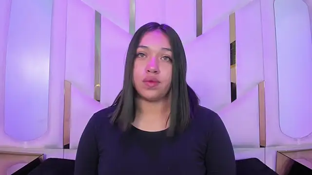 Snapshot of IsabellRodriguez18 chatting on 04/11/26, 04:06 IsabellRodriguez18 online show from 04/11/26, 04:06
