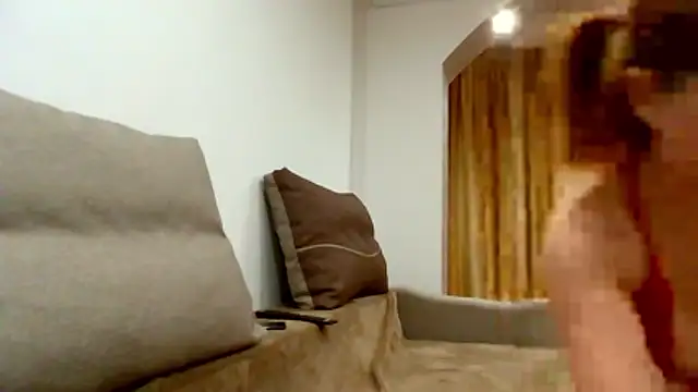 Snapshot of Sweet_bluegirl24 chatting on 02/04/26, 08:14 Sweet bluegirl24 online show from 02/04/26, 08:14