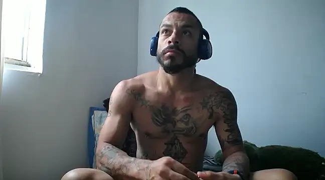 callme douglas online show from 02/05/25, 01:11