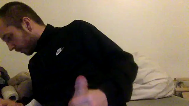 Snapshot of nevermind298079 chatting on 03/16/26, 03:34 nevermind298079 online show from 03/16/26, 03:34