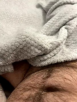 22TT2295 online show from 10/30/25, 04:36