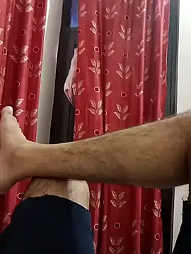 Snapshot of playboyz77 chatting on 12/26/24, 01:32 playboyz77 online show from 12/26/24, 01:32