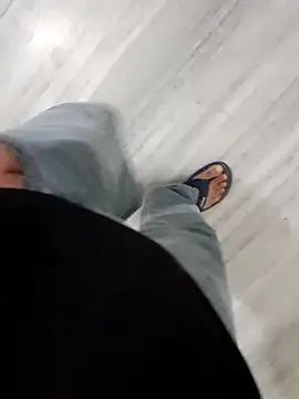 Snapshot of playboyz77 chatting on 12/27/24, 04:26 playboyz77 online show from 12/27/24, 04:26