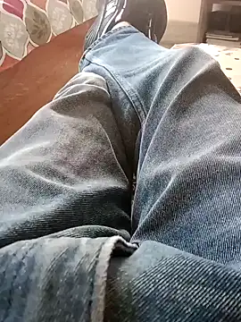 Snapshot of playboyz77 chatting on 12/31/24, 09:53 playboyz77 online show from 12/31/24, 09:53