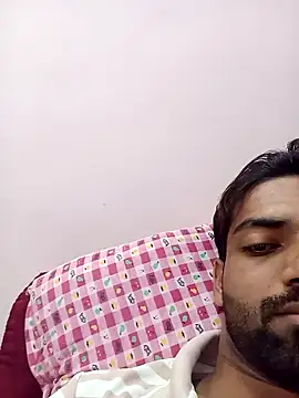 Snapshot of playboyz77 chatting on 01/06/25, 07:52 playboyz77 online show from 01/06/25, 07:52