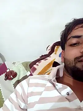 Snapshot of playboyz77 chatting on 01/06/25, 02:58 playboyz77 online show from 01/06/25, 02:58