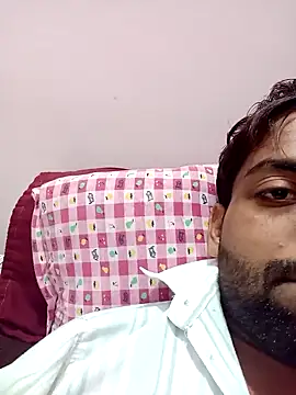 Snapshot of playboyz77 chatting on 01/07/25, 06:38 playboyz77 online show from 01/07/25, 06:38