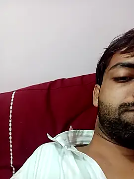 Snapshot of playboyz77 chatting on 01/08/25, 03:40 playboyz77 online show from 01/08/25, 03:40