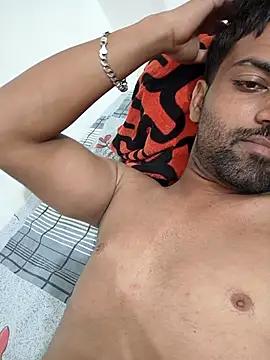 Snapshot of playboyz77 chatting on 09/20/25, 04:19 playboyz77 online show from 09/20/25, 04:19