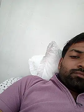 Snapshot of playboyz77 chatting on 10/16/25, 07:31 playboyz77 online show from 10/16/25, 07:31