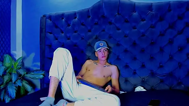 two milkyway online show from 03/03/25, 02:48