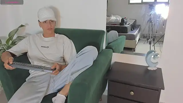 two milkyway online show from 10/24/25, 12:34