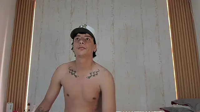 Snapshot of two_milkyway chatting on 06/06/26, 01:05 two milkyway online show from 06/06/26, 01:05
