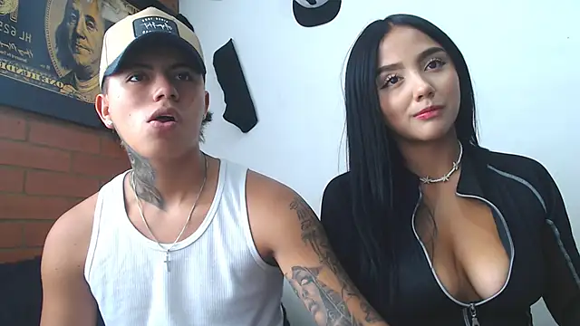 Snapshot of Thiago_x_Sahara chatting on 12/29/24, 05:33 Thiago x Sahara online show from 12/29/24, 05:33