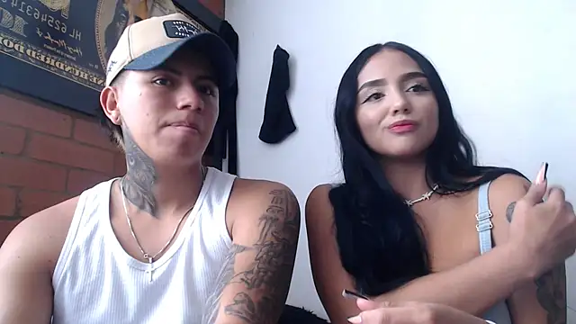 Snapshot of Thiago_x_Sahara chatting on 01/23/25, 04:04 Thiago x Sahara online show from 01/23/25, 04:04