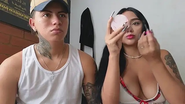 Snapshot of Thiago_x_Sahara chatting on 02/07/25, 01:01 Thiago x Sahara online show from 02/07/25, 01:01