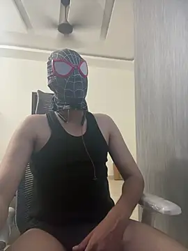 Snapshot of thewhitedickboyx1 chatting on 01/12/25, 05:44 thewhitedickboyx1 online show from 01/12/25, 05:44