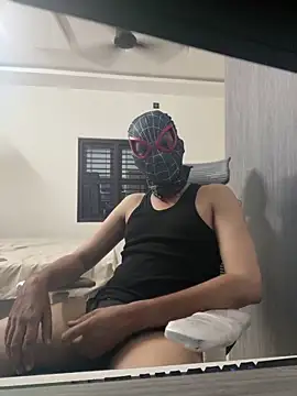 Snapshot of thewhitedickboyx1 chatting on 01/15/25, 05:15 thewhitedickboyx1 online show from 01/15/25, 05:15