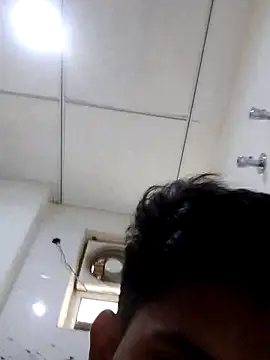 Snapshot of iamharryy chatting on 11/11/25, 11:10 iamharryy online show from 11/11/25, 11:10