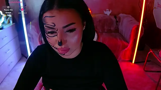 evanew  online show from 10/31/25, 06:42