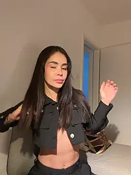 Snapshot of Karol_Towers chatting on 01/14/26, 12:33 Karol Towers online show from 01/14/26, 12:33