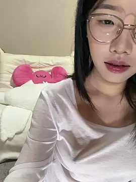 Snapshot of berberson chatting on 01/16/26, 02:21 berberson online show from 01/16/26, 02:21