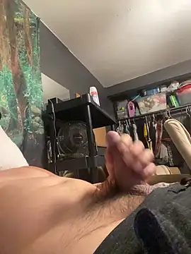 Snapshot of j_760 chatting on 10/29/25, 01:57 j 760 online show from 10/29/25, 01:57