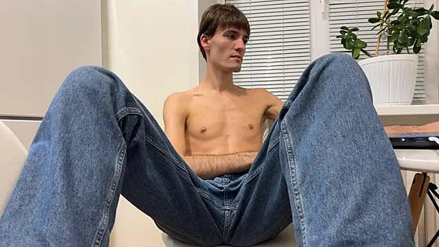 Snapshot of BrendanSilvers chatting on 04/06/26, 08:10 BrendanSilvers online show from 04/06/26, 08:10